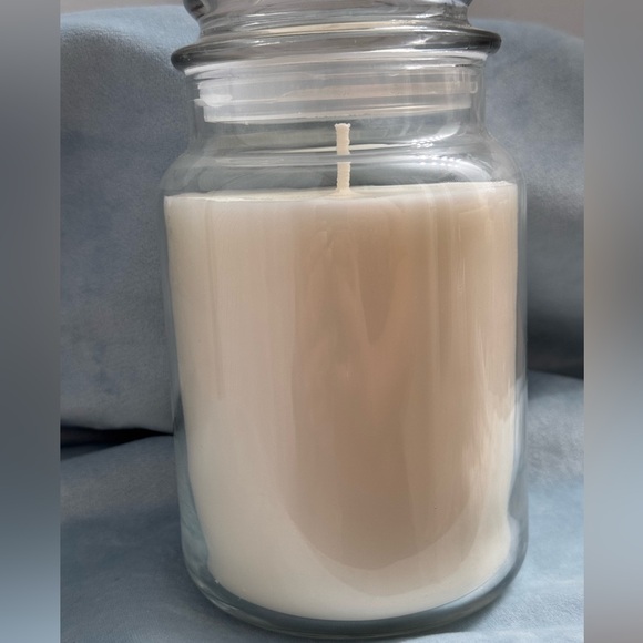 NEW 🥥 🏝️ Yankee Candle 22oz Coconut Beach Original Large Jar Single Wick Candle - Picture 6 of 6